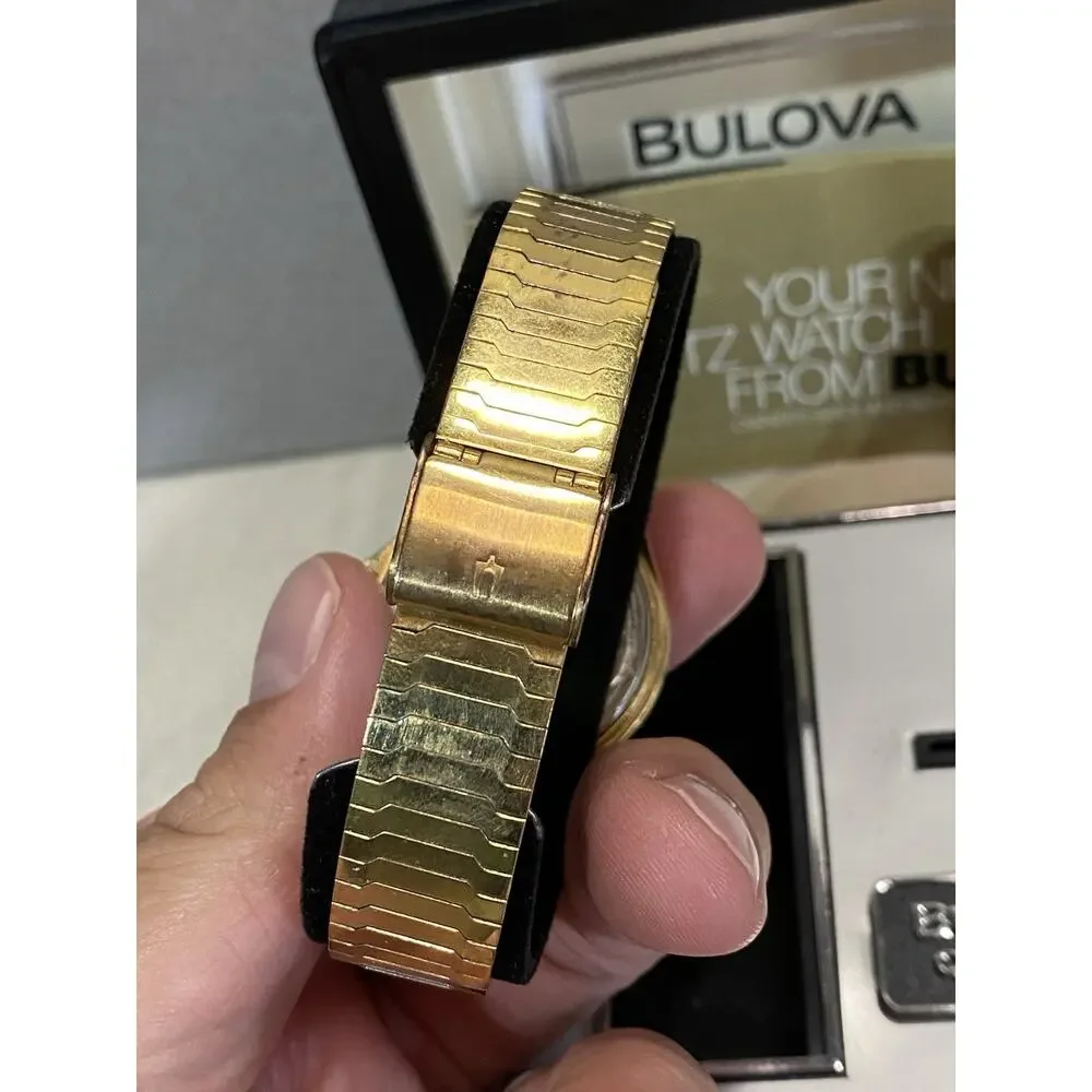 Bulova Men's Vintage Gold Tone Quarts Watch